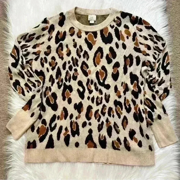 A New Day Leopard Crewneck Sweater Large - Picture 1 of 4